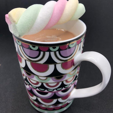 Photo fo freeze dried marshmallow twist with hot chocolate